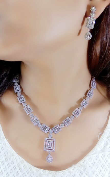 AD White Square Necklace