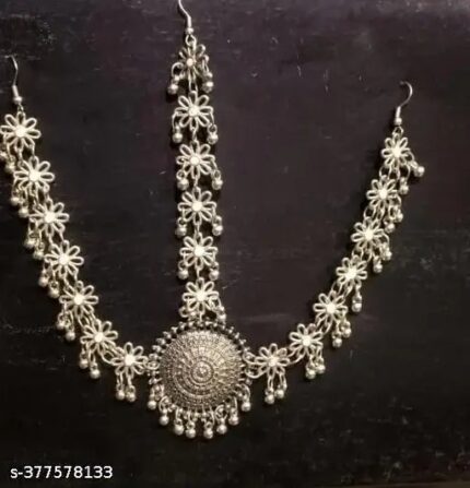 Beautifully Crafted Oxidised Mathapatti for Your Special Occasions