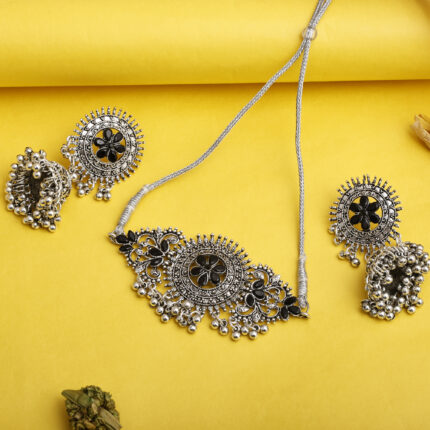 GS Black Round Center Flower Choker